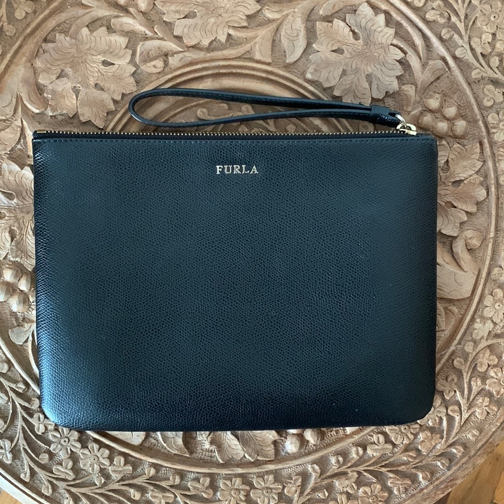 Furla Black Leather Wristlet Saffiano Clutch